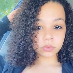 Meet your Posher, Sierra